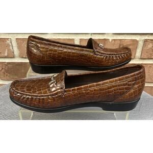 Women's SAS Croc Embrossed Leather Brown Comfort/Casual /Dress Shoes Size 7W